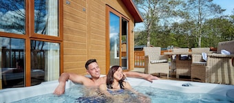 Glastonbury Lodge Premier