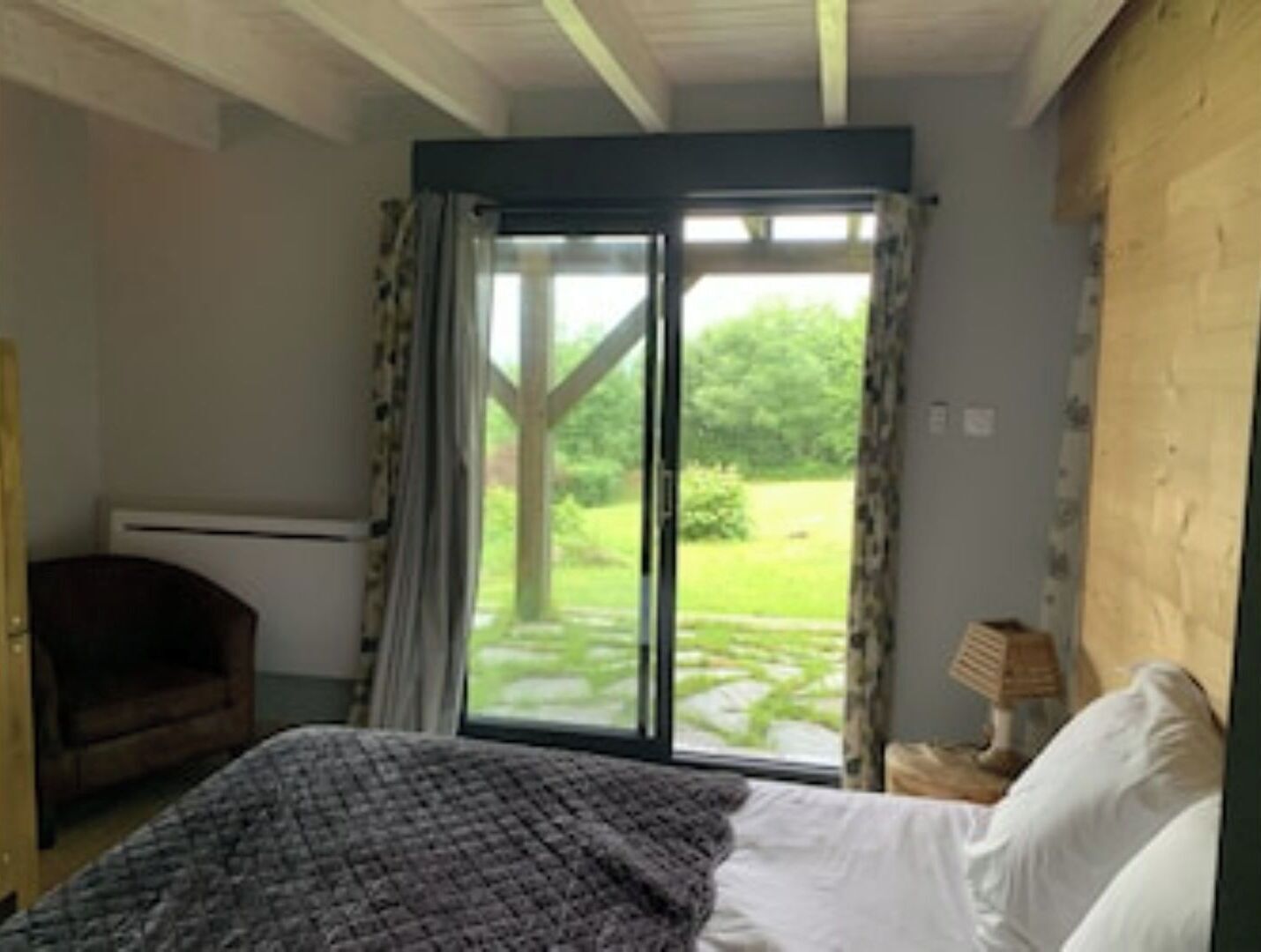 1 chambre, fer et planche à repasser, Wi-Fi gratuit, draps fournis