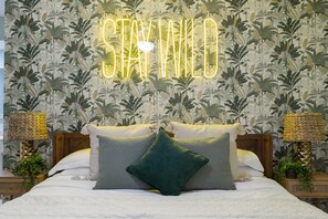 4 dormitorios, tabla de planchar con plancha, wifi y ropa de cama