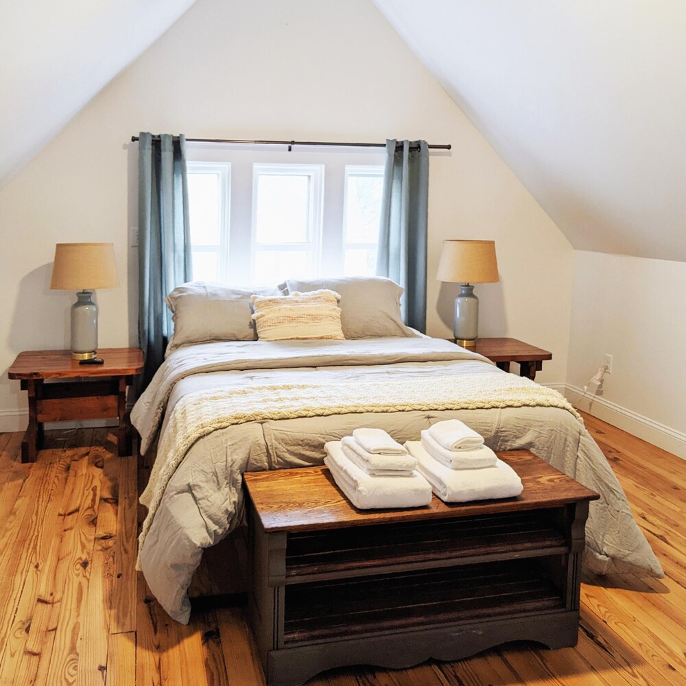 Stylish Victorian in Historic District Cambridge Vrbo