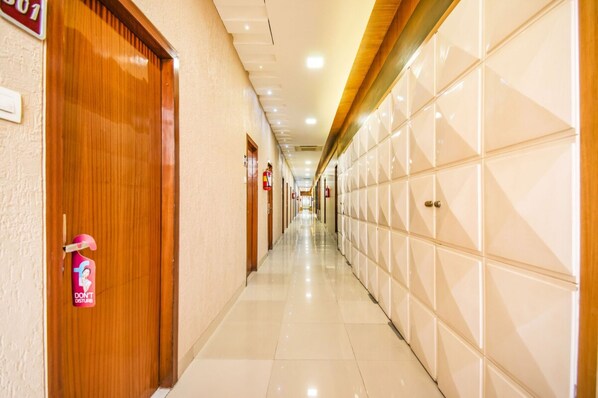 Interior - Seven Hills Inn (Mumbai)