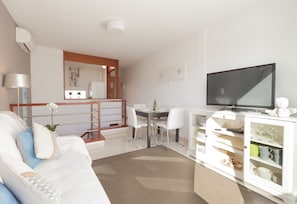 Living area - BLAUMAR ATTIC (Sitges)