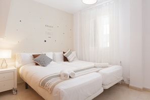 2 bedrooms, free WiFi - BLAUMAR ATTIC (Sitges)