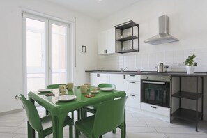 Forno, piano cottura, tostapane