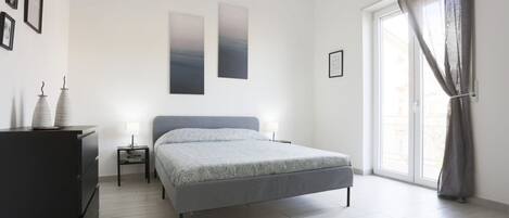 2 chambres, fer et planche Ă repasser, Wi-Fi, literie fournie