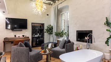 Chambre Double Supérieure | Coffres-forts dans les chambres, bureau