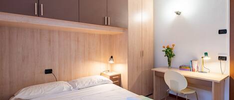 1 bedroom, desk, iron/ironing board, Internet