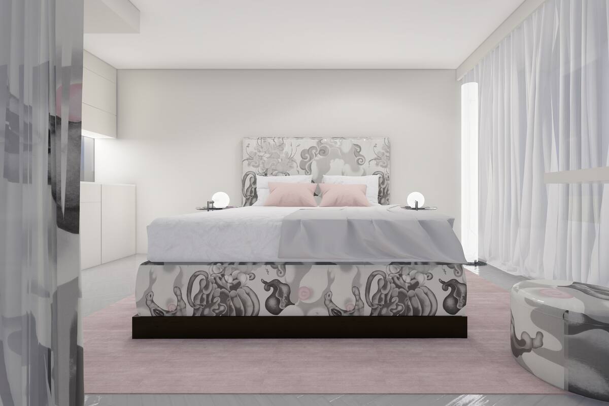 Une chambre à coucher moderne avec un grand lit, des lampes de chevet et une tête de lit à motifs.