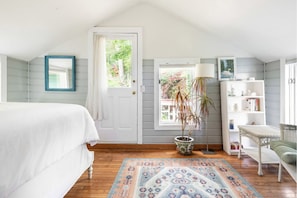 4 chambres, fer et planche à repasser, lit de bébé portatif, Wi-Fi
