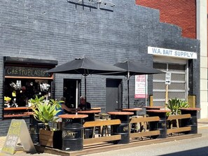 Outdoor dining - Located in the heart of the West End of Fremantle amongst vibrant cafes and bars (Fremantle)
