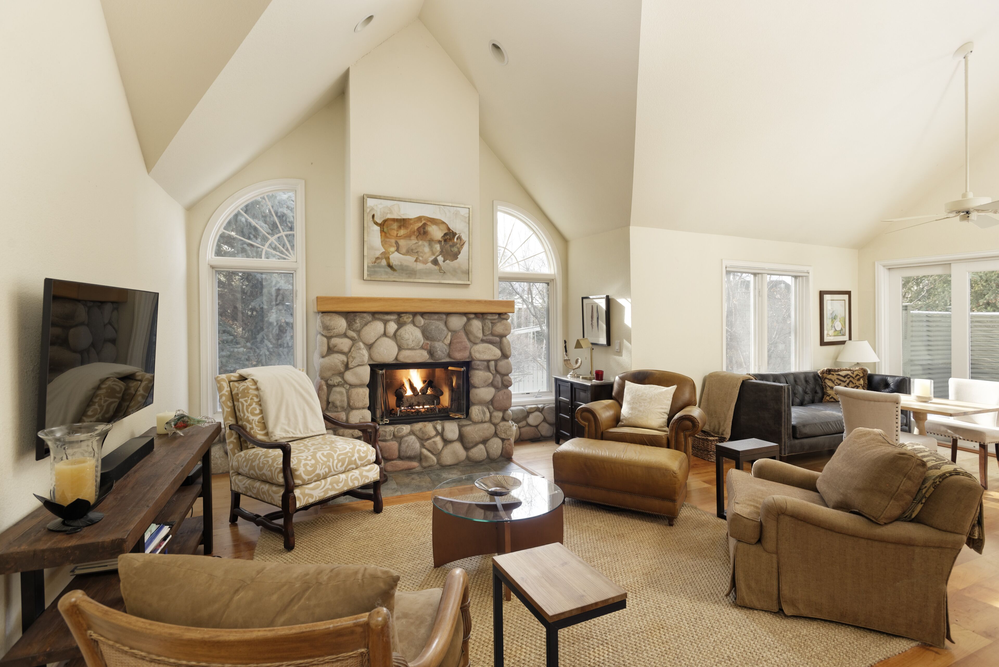 Family and Pet-Friendly Basalt Home With Hot Tub