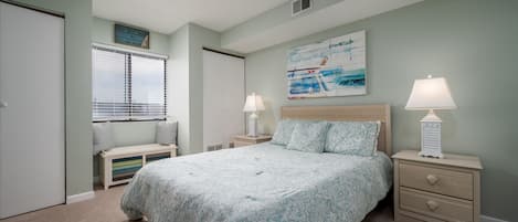 1 quarto, ferros/tábuas de passar roupa