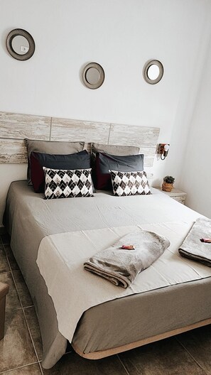 2 slaapkamers, een bureau, gratis wifi, beddengoed