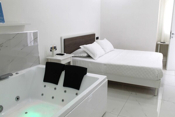 Deluxe Double Room | Wi-fi percuma, cadar katil