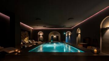 Behandelingskamers voor koppels, een sauna, een bubbelbad, een stoombad