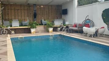 Utomhuspool