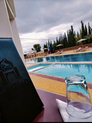 3 outdoor pools