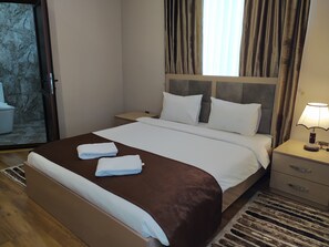 Standard Double Room | Minibar, WiFi, bed sheets - Gold Hotel Quba (Quba)