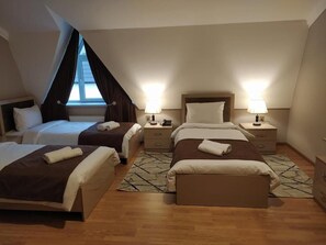 Minibar, truy cập Internet không dây, bộ trải giường