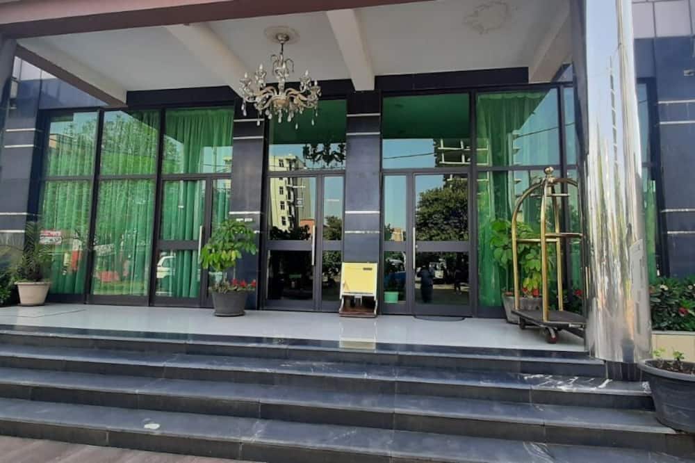 ABAY INTERNATIONAL HOTEL