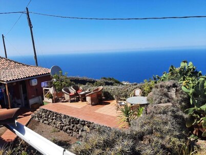"Finca Lomo de Castillo"- Small castle on the mountain (68q)