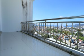 Comfort Villa | Terrace/patio - Patong Seaview4BDR Pool  Villa   (Patong)