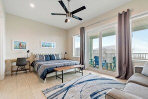 6 bedrooms, iron/ironing board, free WiFi, bed sheets - Beautiful 6 Bedroom, 6 Bath Gulf View Home w/ Private Pool/Pet Friendly too! (Pensacola Beach)