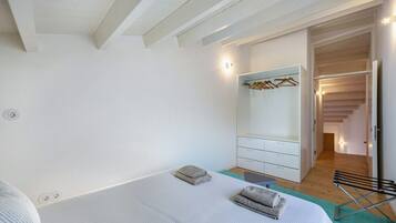 2 chambres, fer et planche Ă repasser, Wi-Fi gratuit, draps fournis