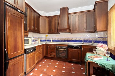 Vacation Home "Caldereros 11" with Private Terrace, A/C & Wi-Fi