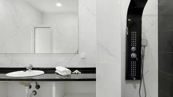 Shower, hair dryer, towels