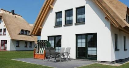 5 star vacation apartment according to DTV - pure luxury only 200m from the beach - WLAN free of charge