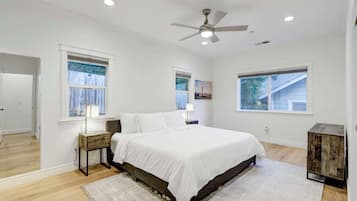 3 soverom, skrivebord, strykejern/-brett og wi-fi