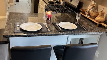 Basic Suite | Private kitchen