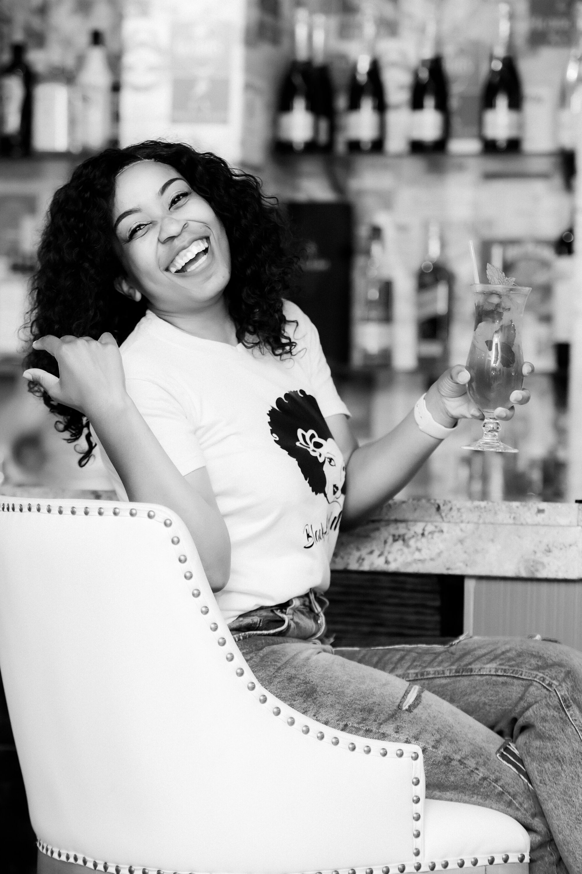 2 bars/lounges, poolside bar