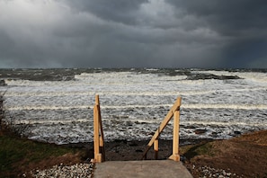 Beach nearby, sun loungers