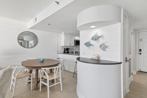 Dining - 1 Seagrove Place Beachfront Condo, Beach Access (Santa Rosa Beach)