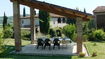 Ristorazione all'aperto