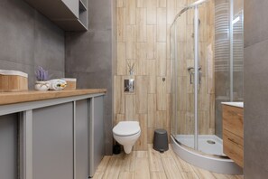 Douche, serviettes fournies