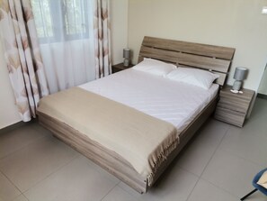 3 bedrooms, iron/ironing board, free WiFi, bed sheets - Spacious 3 bedrooms apartment (Terre Rouge)