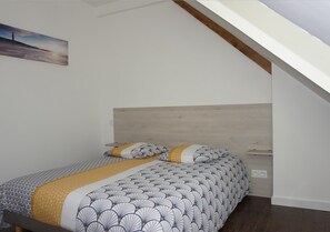 4 camere, Wi-Fi gratuito, lenzuola