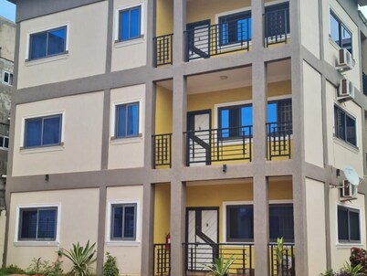 DAA DINGBE SUITES - LUXURY APARTMENT #1