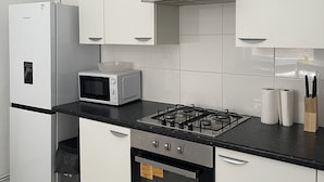 Private kitchen - Central house next to Swansea train station (Swansea)