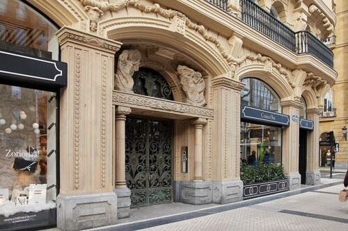 Olabar I | The Rentals Collection