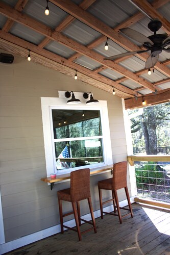 Enjoy semi-seclusion on the beautiful Suwannee River