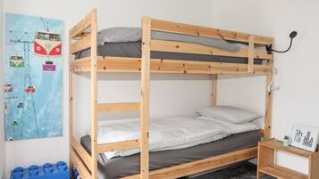 2 bedrooms, individually decorated, individually furnished, free WiFi