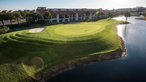 Golf - Edgewater Villa #2209 | Lake View, Beach Tram + Resort Amenities (Panama City Beach)