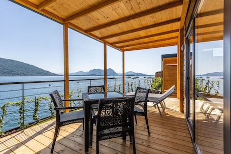 Deluxe Apartment, Lake View | Terrace/patio
