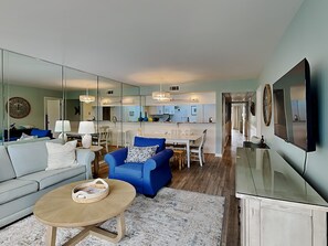 TV - Edgewater Villa #3004 | Golf, 11 Pools, Beach Access! (Panama City Beach)