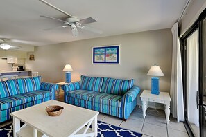 TV - Edgewater Villa #602 | Golf, Beach Access, & More! (Panama City Beach)
