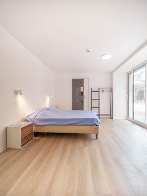 9 bedrooms, free WiFi, bed sheets - Domaine d'Andabre 100 people (Gissac)